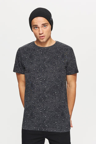 T-Shirt With All-Over Print2